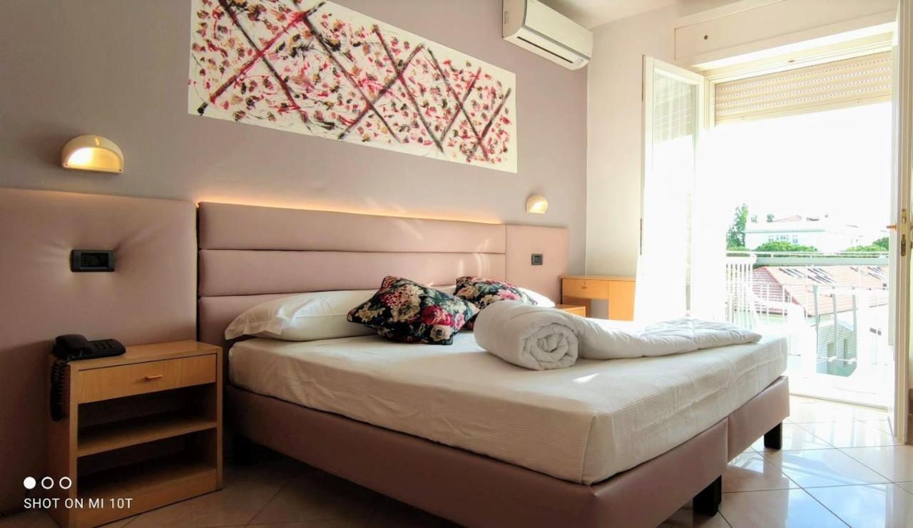 Hotel Villa Platani 里乔内 外观 照片