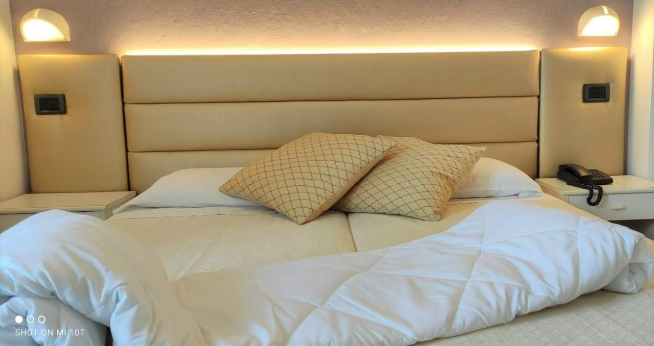 Hotel Villa Platani 里乔内 外观 照片