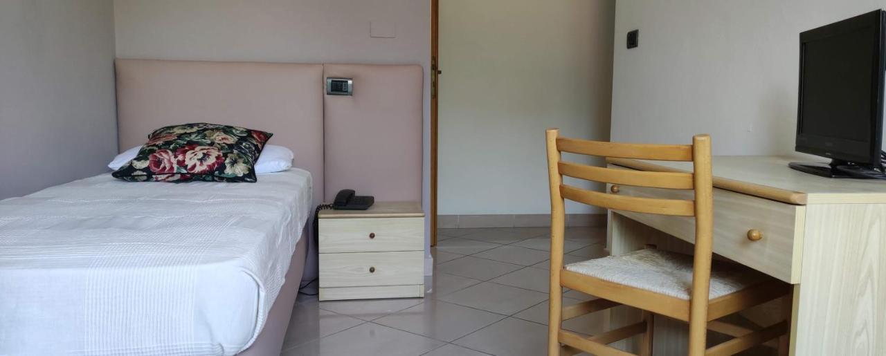 Hotel Villa Platani 里乔内 外观 照片